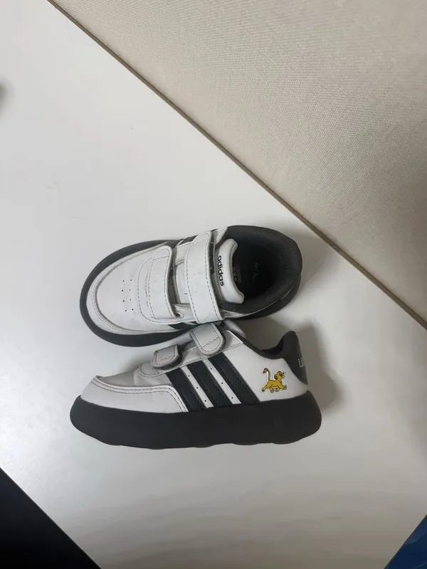 Кроссовки Adidas disney оригинал для мальчика — фото 1