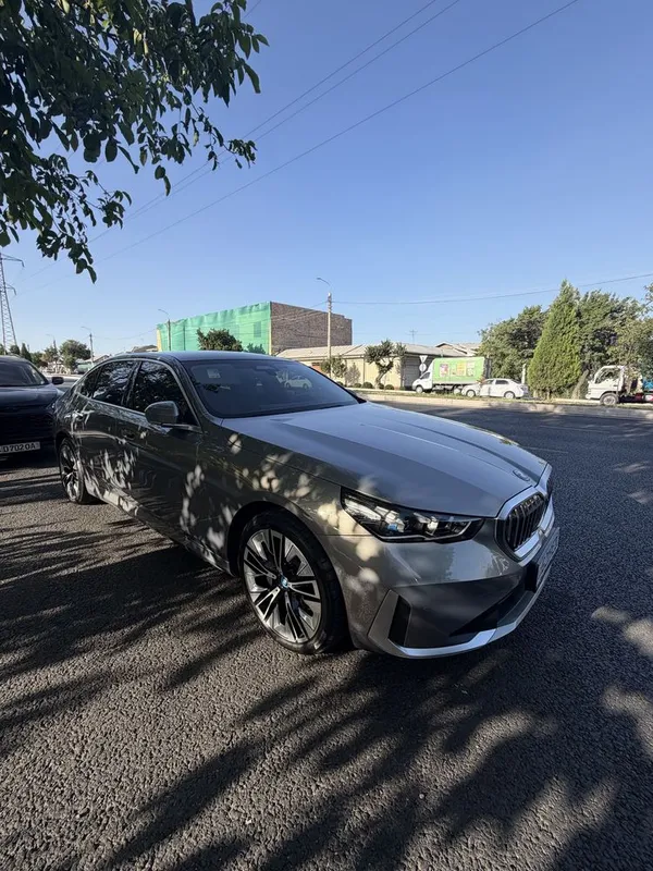 Bmw i5 35L Full option — фото 5