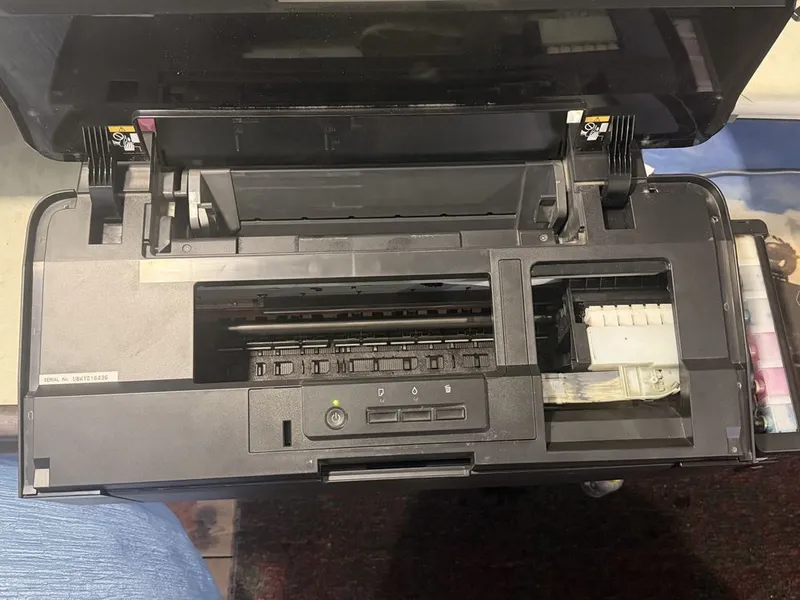 Epson L 1800 sotiladi xolati o’rtacha — фото 3
