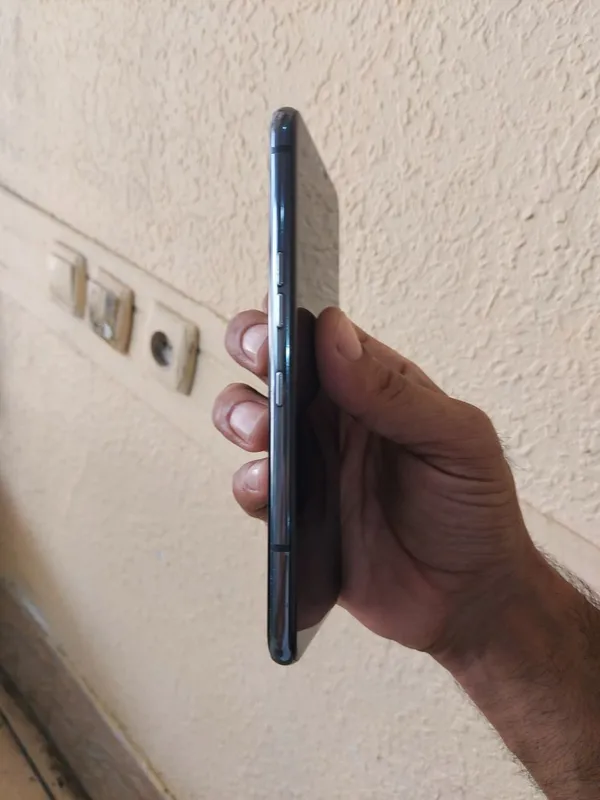 LG V50 8/128GB 6 LG V50 8/128GB 6
