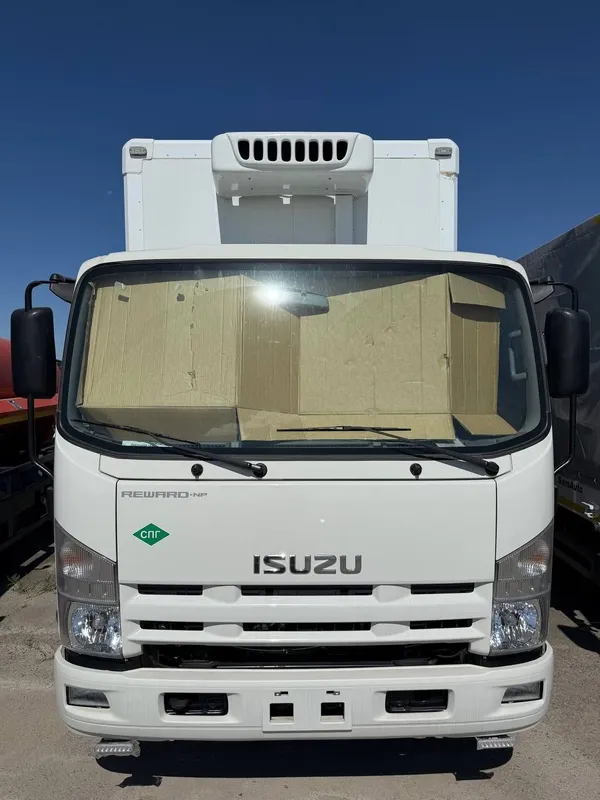 Isuzu NPR 82 L Рефрижератор 1