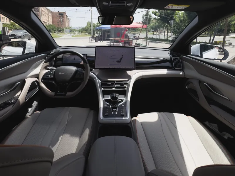 BYD Song Pro Full Flagship 110 km 2024 г. 8 200 км Состояние новой — фото 4