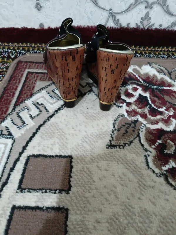 Tovonli oyoq kiyim 3