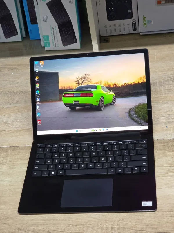 Notbuk.Amerkanski Sensir Microsoft_Surface4 Premium_model. Sensir Mi 5 Notbuk.Amerkanski Sensir Microsoft_Surface4 Premium_model. Sensir Mi 5