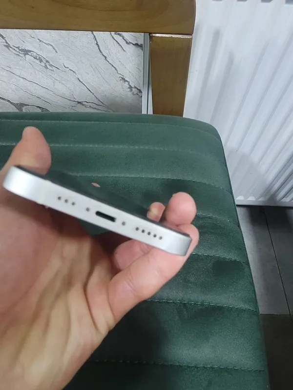Iphone 13 oq rangda 4