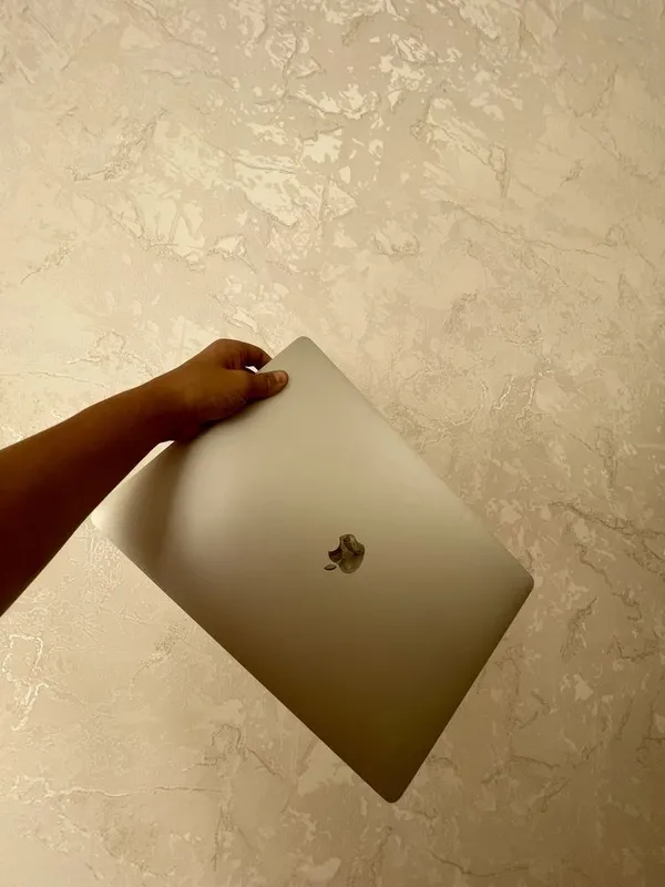 Macbook pro 16 sotladi — фото 2