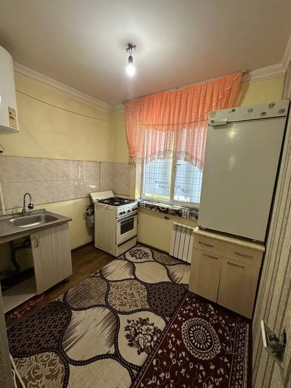 Сдаётся квартира 200$ Вокзал 3