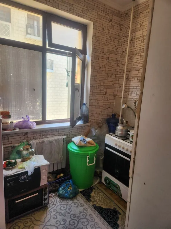 Yangi bozor yaqinida 23-maktab yonida 1-xona 5-etaj lift bor — фото 4
