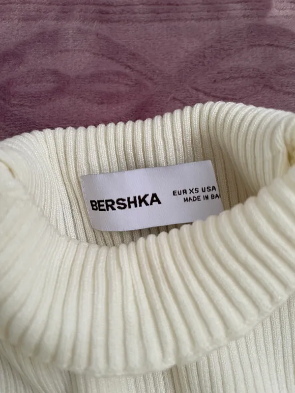 Топ bershka — фото 1 Топ bershka — фото 1