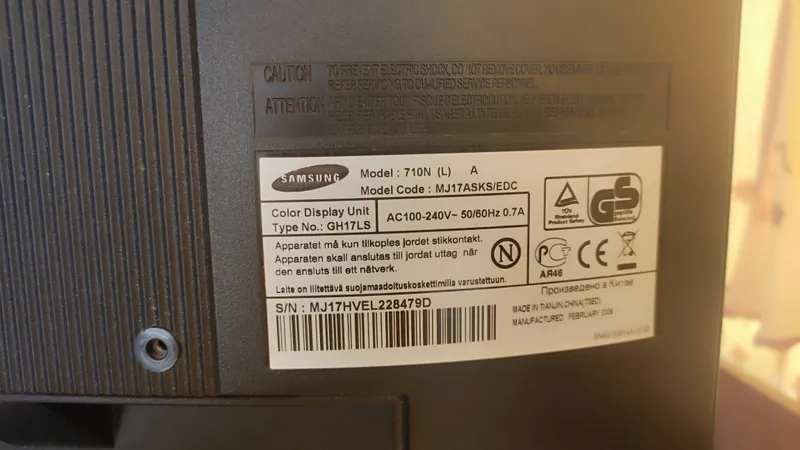 Монитор компьютерный Samsung "Sync Master 710N" — фото 2