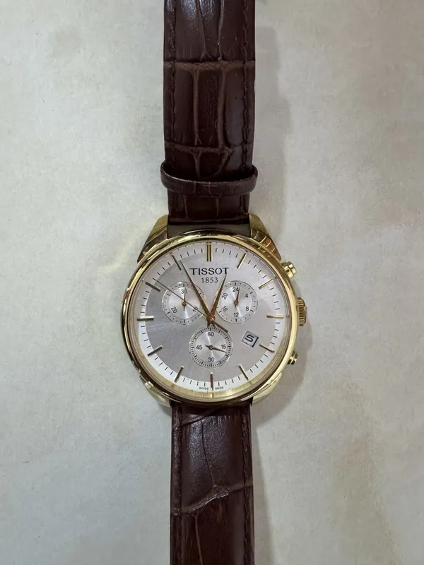 Tissot qo'l soat halati yangidek orginal 2 Tissot qo'l soat halati yangidek orginal 2