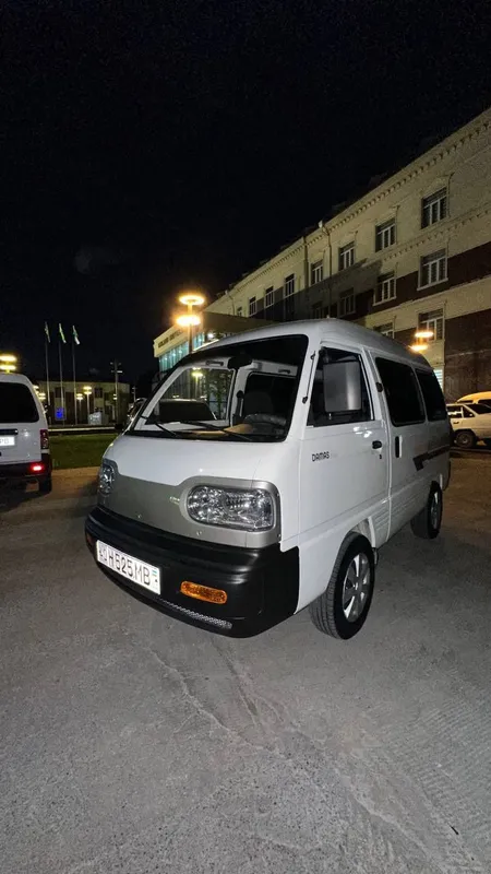 Автомобиль дамас