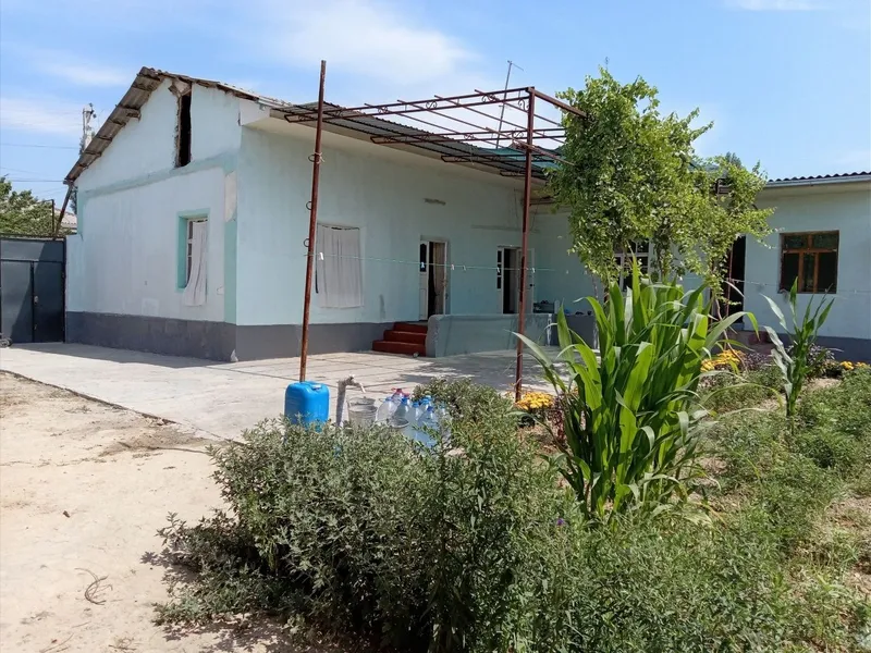 Uy sotiladi yangi yol tumani qora tepa fronza 21 uy narxini 75 min sor — фото 3