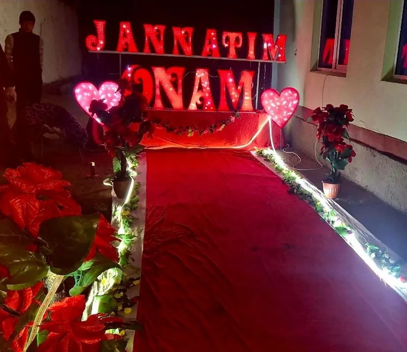 Декаратция еврошар ва айиклар хизмати