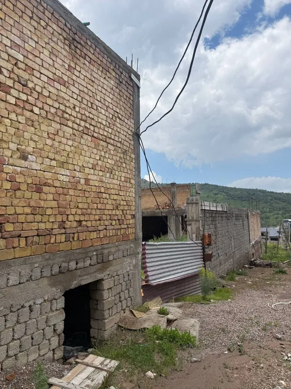 Продаеться дача на чимгане рядом с Севарсой гостиница — фото 2