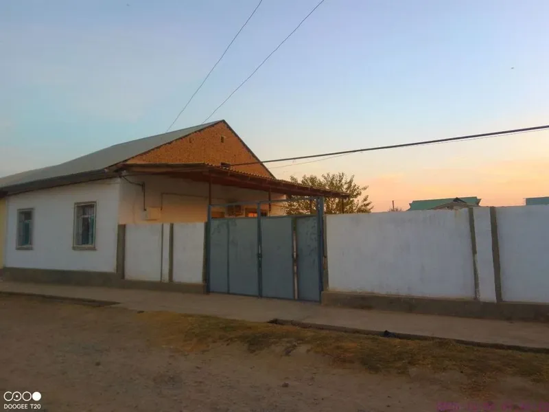 Yakka tartibdagi uy hovli sotiladi