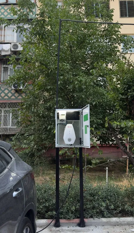Установка зарядных устройств для электромобилей 4 Установка зарядных устройств для электромобилей 4