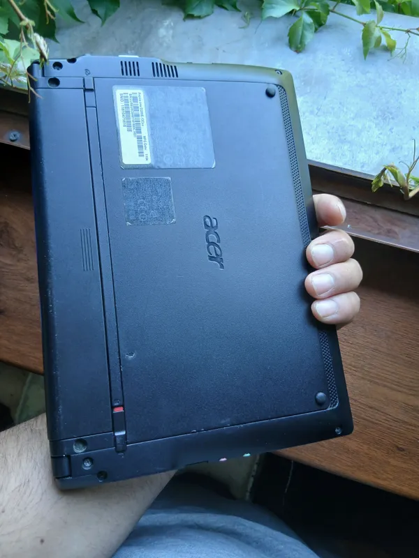 Acer aspire one Netbuk — фото 3