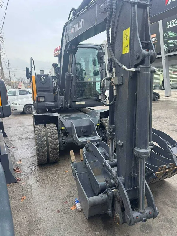 Экскаватор Колесный гидравлический XINYUAN XYC65 550 млн сум с НДС — фото 2 Экскаватор Колесный гидравлический XINYUAN XYC65 550 млн сум с НДС — фото 2