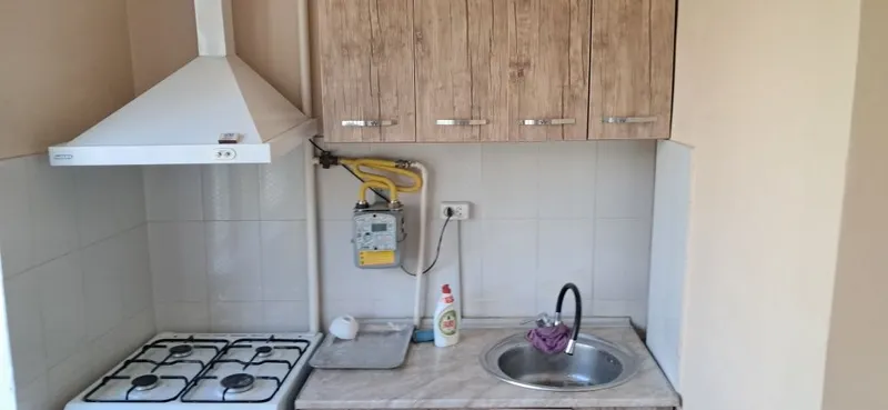 Срочна продаётся 1 комнатная квартира в 5/1Б 9 этажка 3 этаж — фото 5