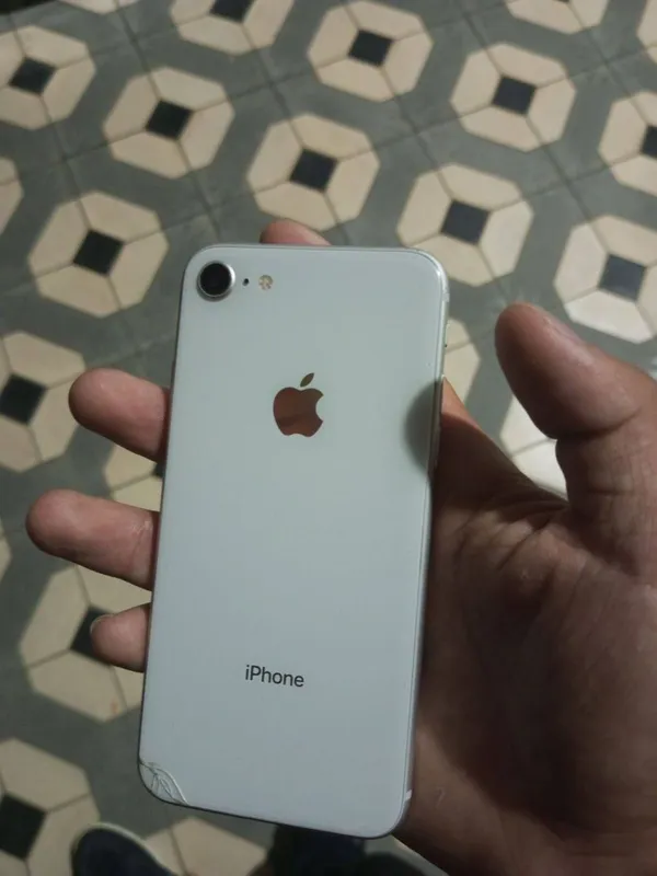 Дёшево продаю iPhone 8 1 Дёшево продаю iPhone 8 1