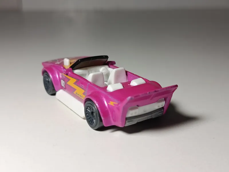 Игрушечные машинки Hotwheels Oyinchoq Mashinacha — фото 1