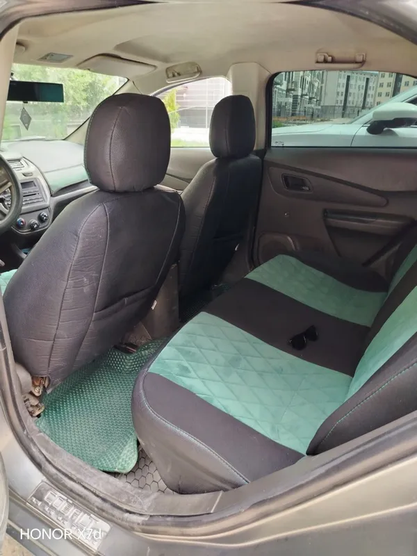 Chevrolet COBALT 8