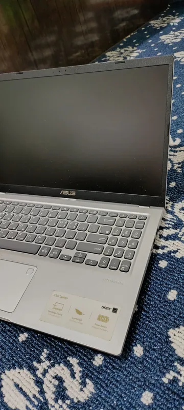 Ноутбук ASUS