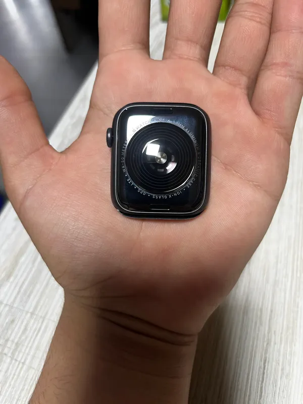 Apple Watch se 44mm 5 Apple Watch se 44mm 5