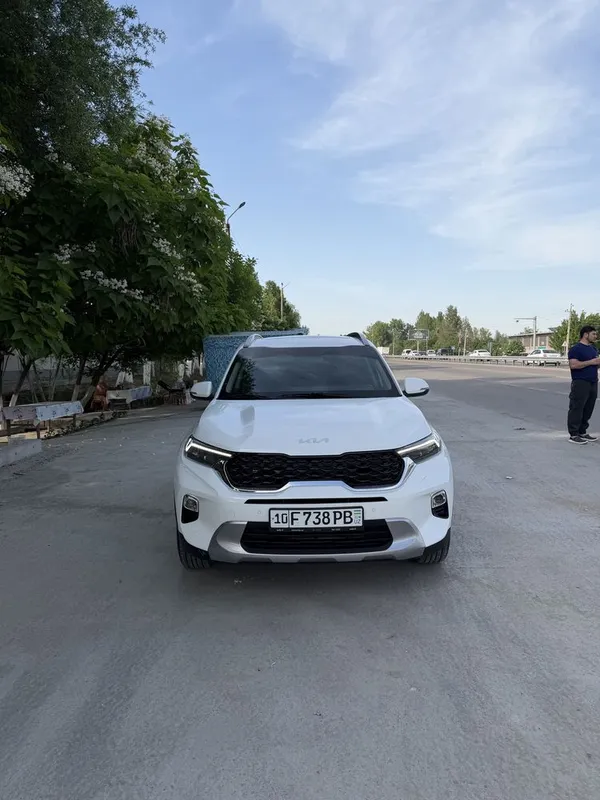 KIA sonet 2025 3 pozitsya