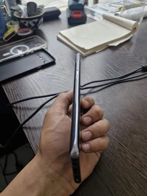 Samsung Galaxy S10 5G 512GB sotiladi • Model: Samsung Galaxy S10 5G • — фото 4