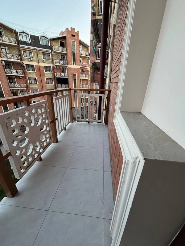 Yashnobod tumanida 100 m², 4 xonali kvartira sotiladi 5