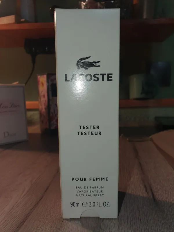 Lacoste ayollar atiri testeri, atir 1 Lacoste ayollar atiri testeri, atir 1