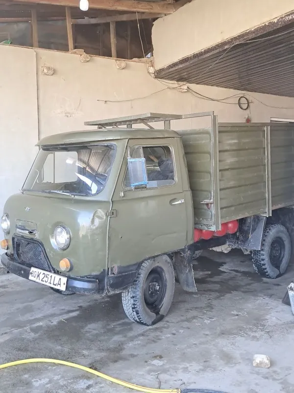 UAZ bartavoy yuk avtomobili — фото 1