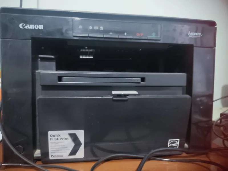 CANON 3010 trivadnom printer