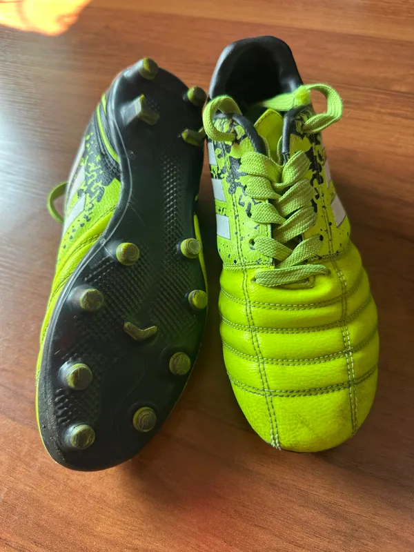 Futbol butsalari sotiladi 2