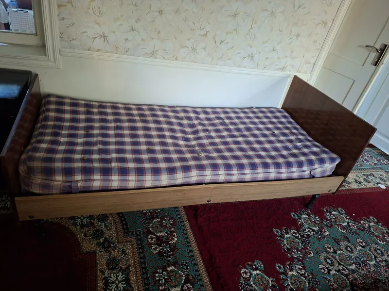 1 kishilik divan 2 ta