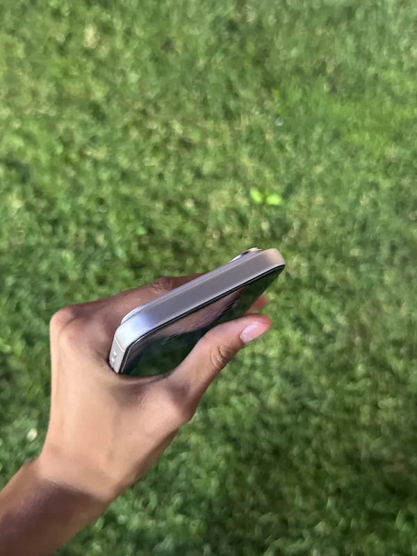 iPhone 17 Pro Max 6