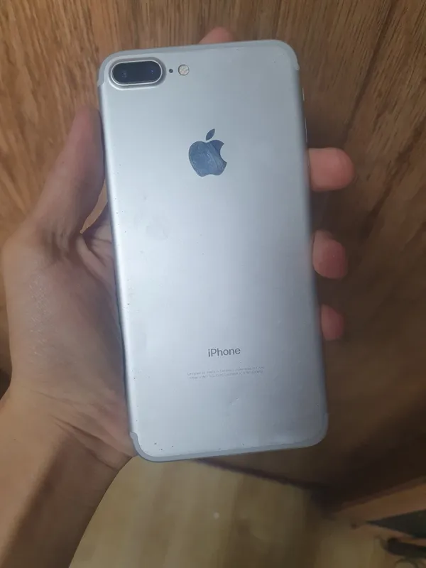 iPhone 7 plus 32/LLA 2 iPhone 7 plus 32/LLA 2