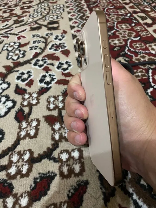 Iphone 16 Pro Maxi 4