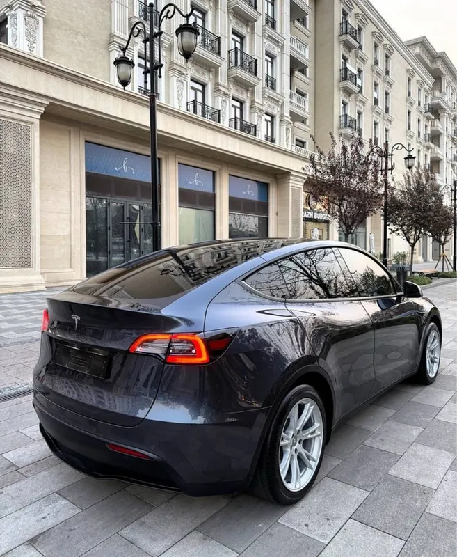 Tesla Model Y USA 2021/2022 4 Tesla Model Y USA 2021/2022 4