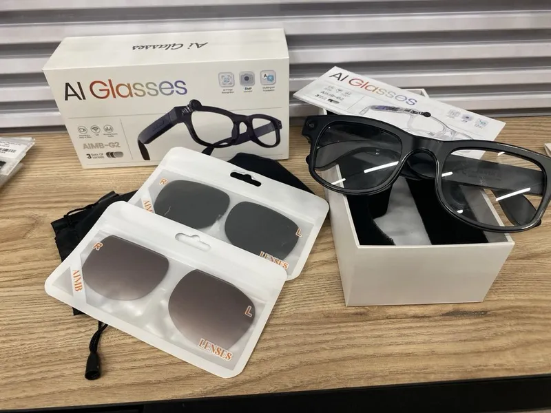 AI Glasses vear achki 8