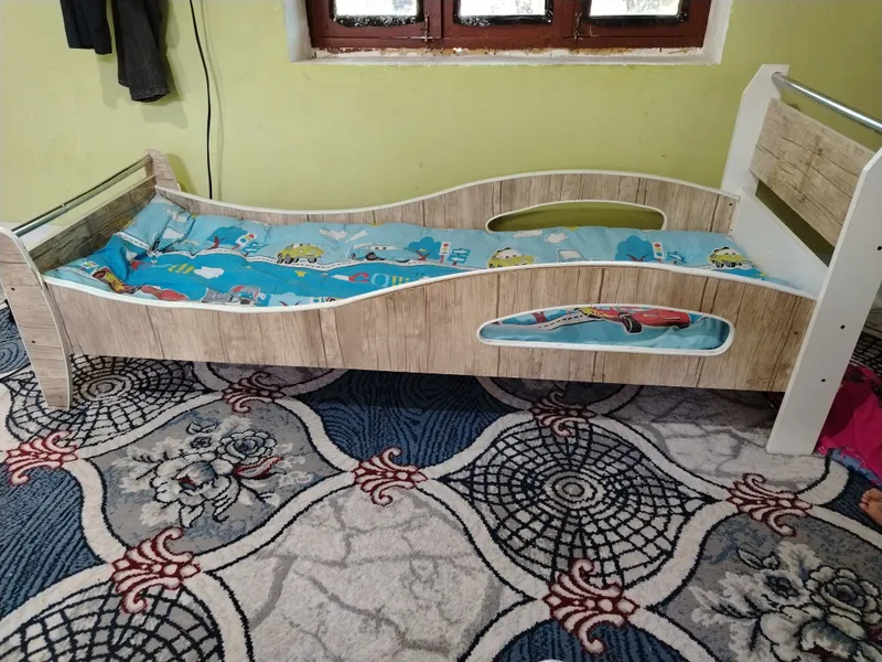 Detskiy shkaf divan 1