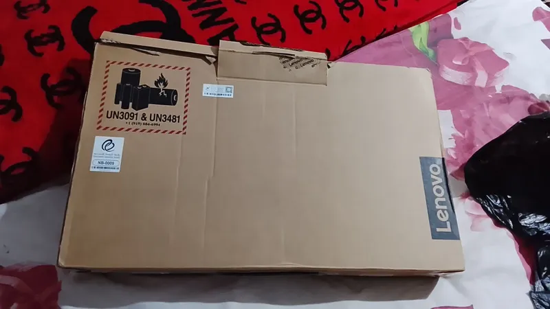 Lenovo 82C3 noutbuk sotiladi 3 Lenovo 82C3 noutbuk sotiladi 3