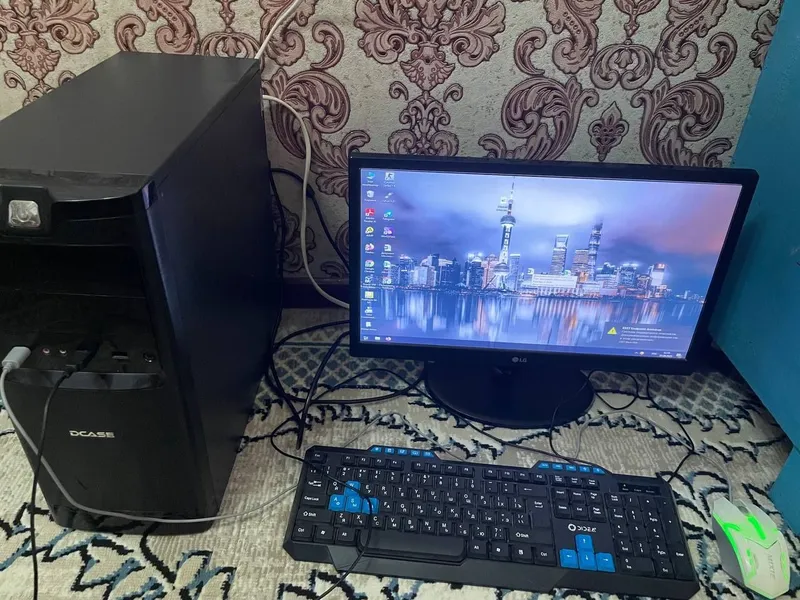 Monitor LG Protsessor DCASE — фото 1