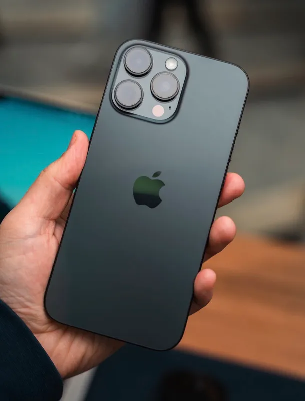 iPhone 15 Pro Max 256Gb Black, аккумулятор: 95%, торг есть 1