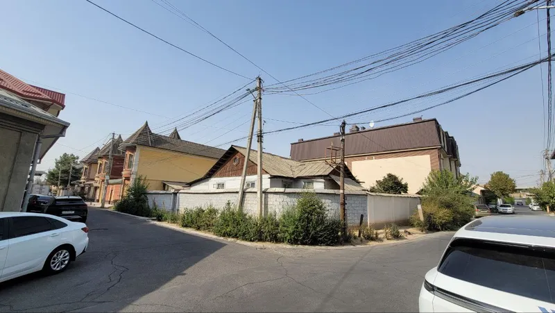 Продается дом на участке 3 сотки, ТЦ Малика