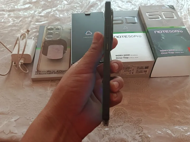 Infinix note 50 pro 2 mln 700 ming soʻm kelishamiz 6 Infinix note 50 pro 2 mln 700 ming soʻm kelishamiz 6