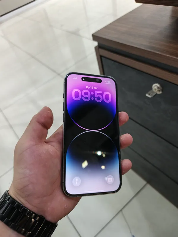 iPhone 14 PRO 1 iPhone 14 PRO 1