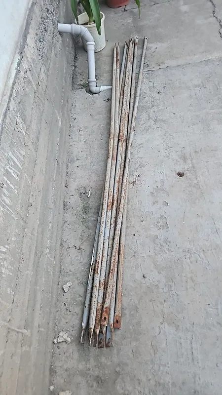 Lesa komplekt temir katta va kichik razmerda. 4 Lesa komplekt temir katta va kichik razmerda. 4